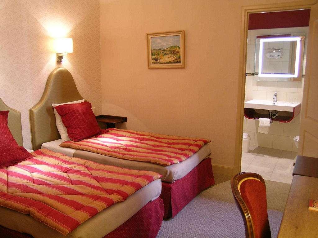 Montélimar Cit'Hotel Sphinx - Hotel חדר תמונה