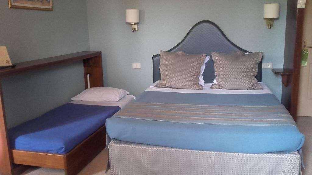 Montélimar Cit'Hotel Sphinx - Hotel חדר תמונה
